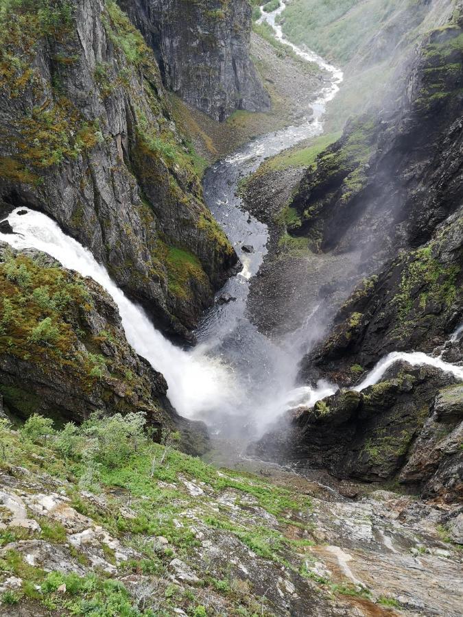 Kvamsdal Pensjonat 4 Ейдфиорд Екстериор снимка